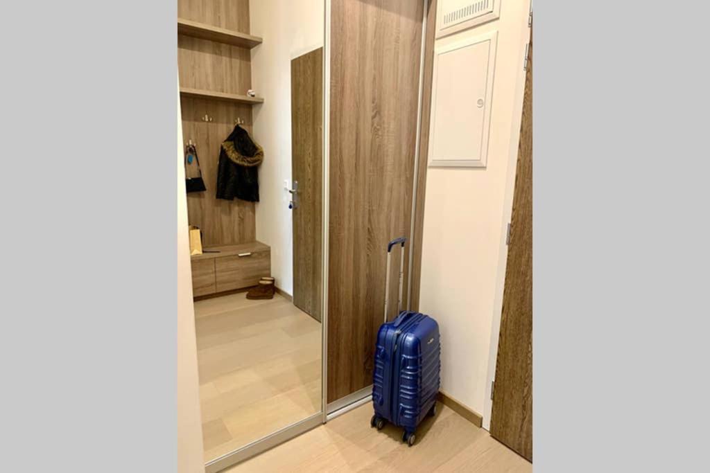 New, Beautiful Apt With Parking In Best Location! Bratislava Buitenkant foto